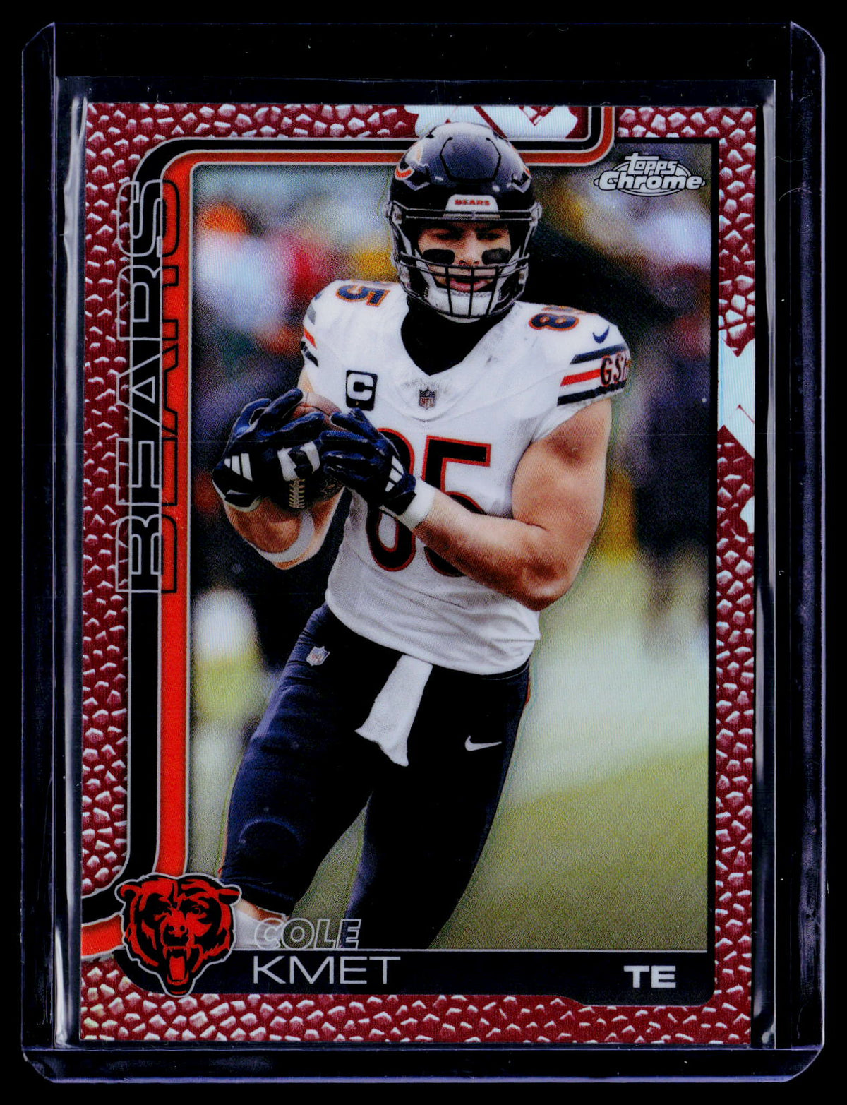 Cole Kmet 2025 Topps Chrome 51 Refractor Chicago Bears